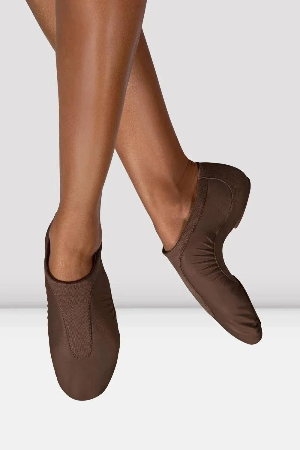 Ladies Bloch Pulse leather jazz shoes with split sole and embossed pleats
